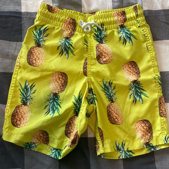 Old Navy Other - Old navy boys swim trunks